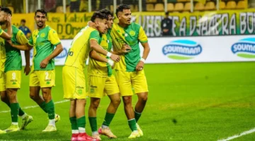 صدام مرتقب.. موعد مباراة شبيبة القبائل والجيش الملكي في دوري أبطال إفريقيا